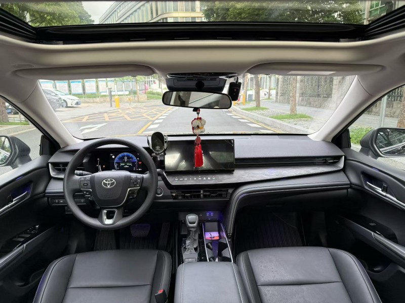 深圳25年丰田凯美瑞5