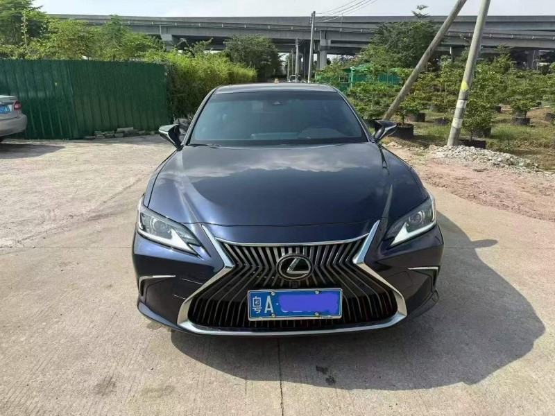 广州20年雷克萨斯ES1