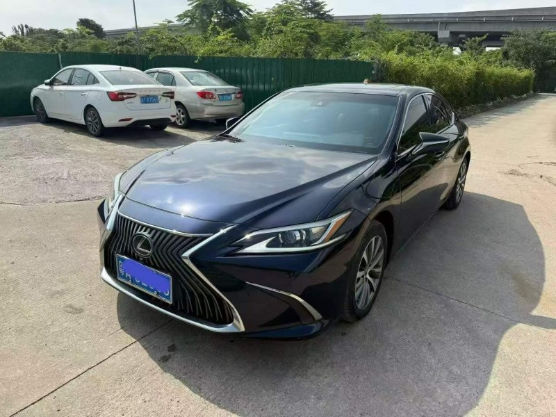 广州20年雷克萨斯ES2