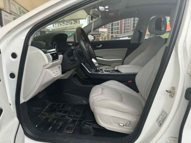 广州21年红旗HS35