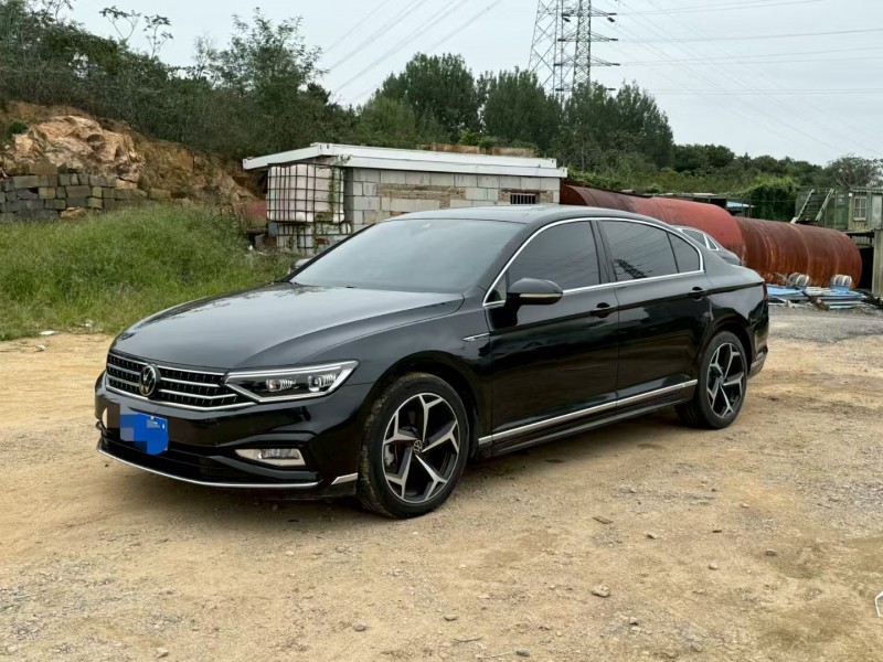 青岛23年大众迈腾2