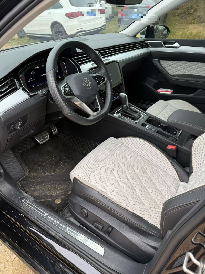 青岛23年大众迈腾4