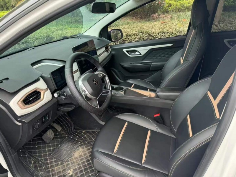 青岛23年江淮思皓7