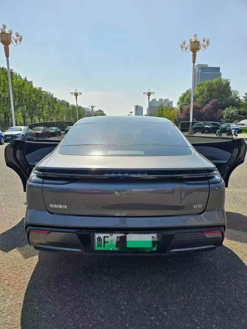 青岛25年吉利银河9