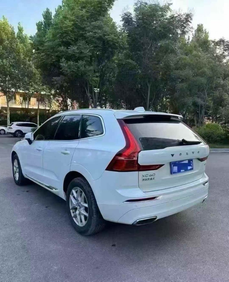 青岛20年沃尔沃XC607