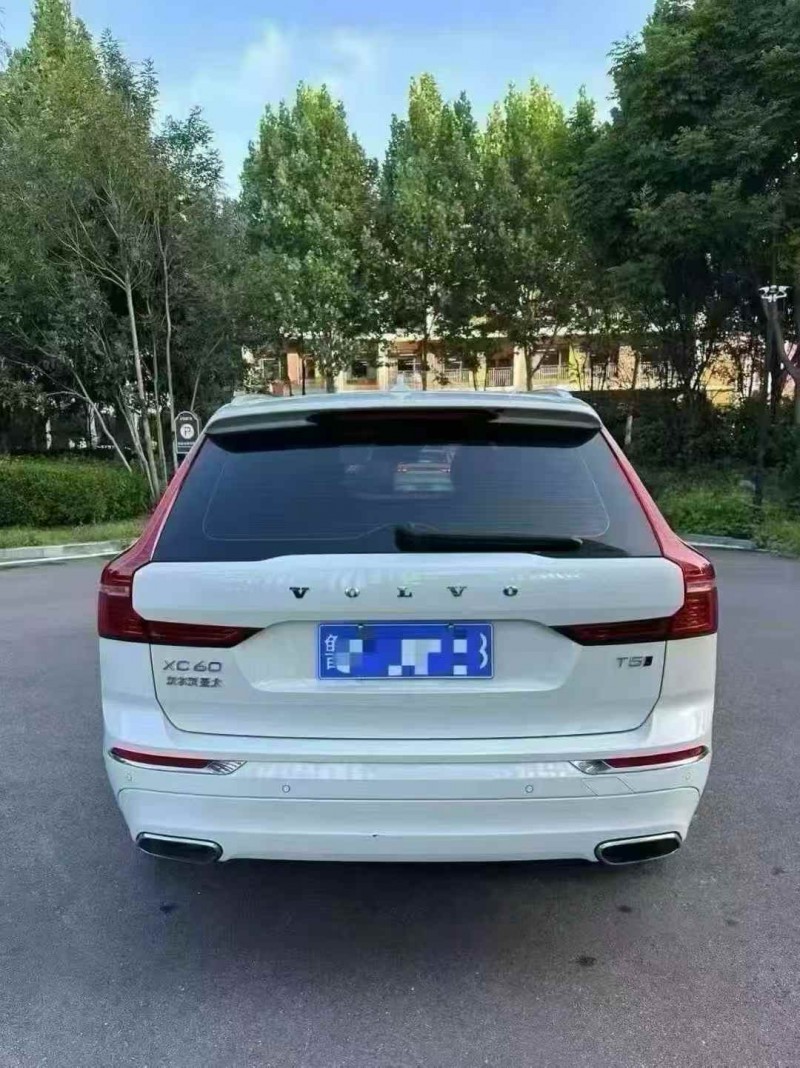 青岛20年沃尔沃XC609