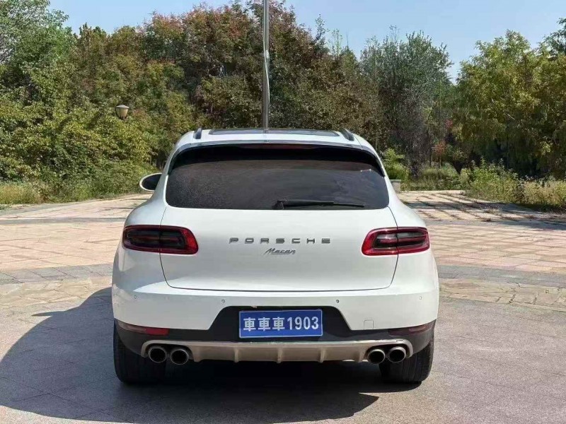 青岛17年保时捷Macan9