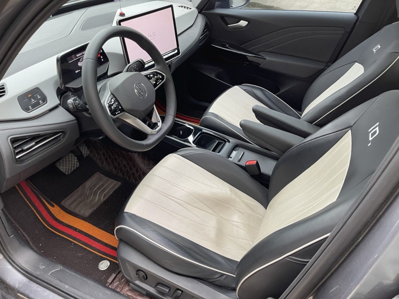 济宁25年大众ID4