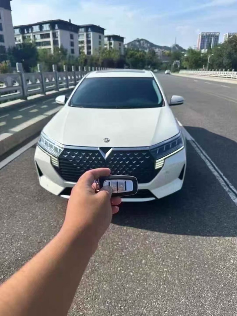 青岛22年启辰D601