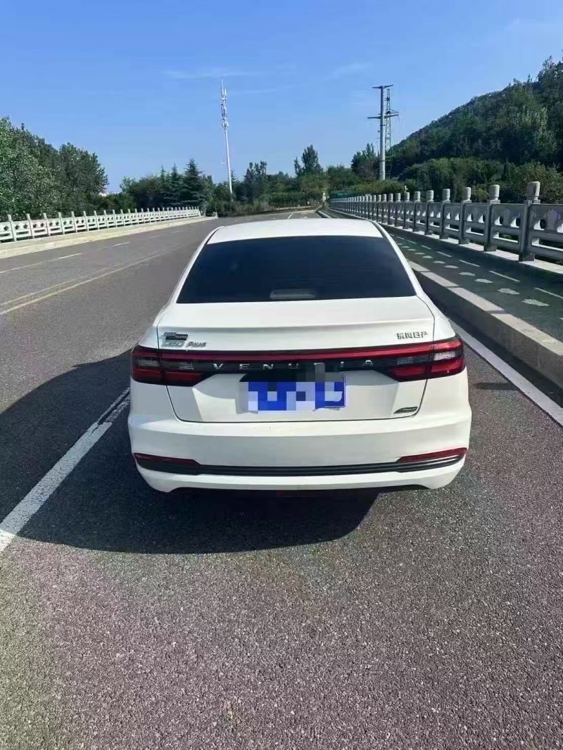 青岛22年启辰D608