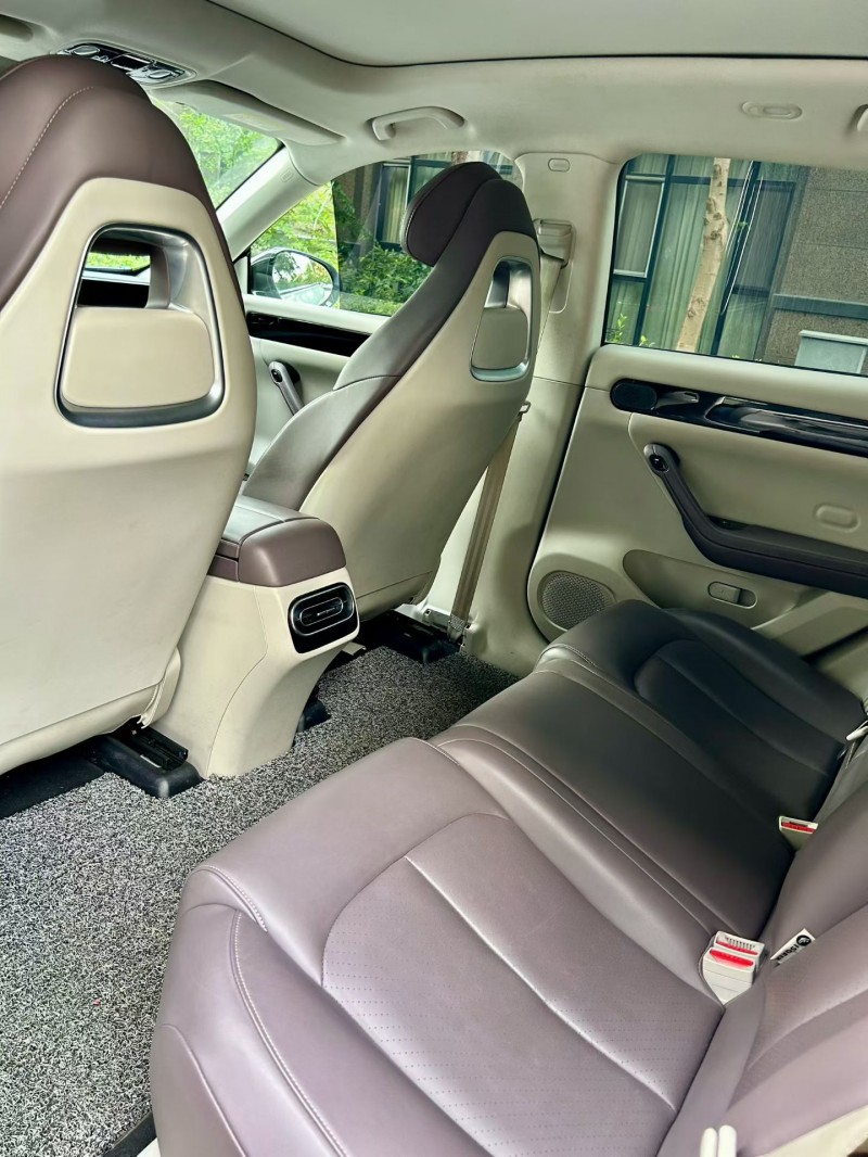 烟台23年零跑汽车C117