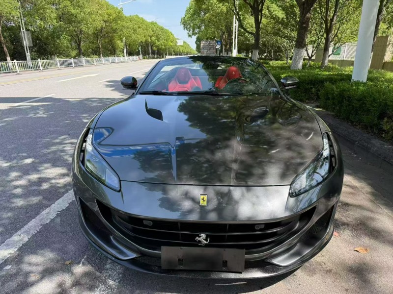 南京19年法拉利Portofino1