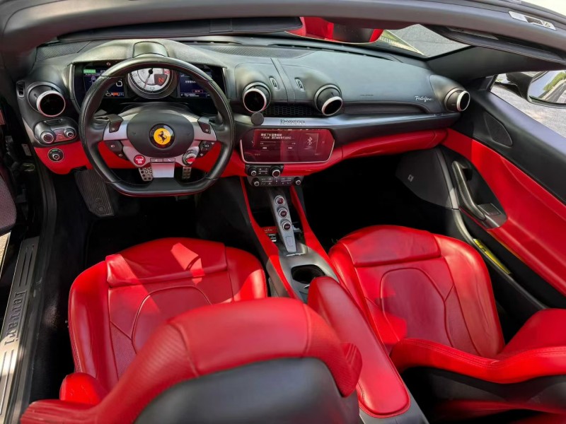 南京19年法拉利Portofino5