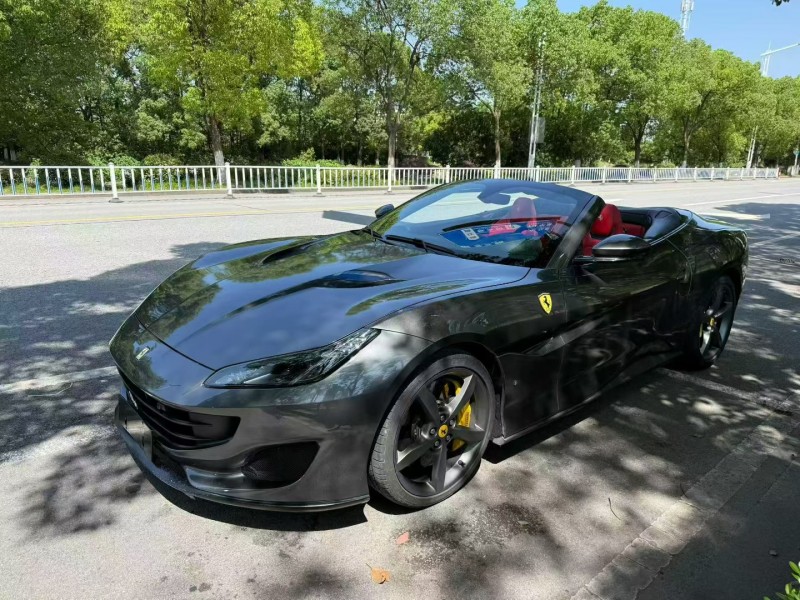 南京19年法拉利Portofino7