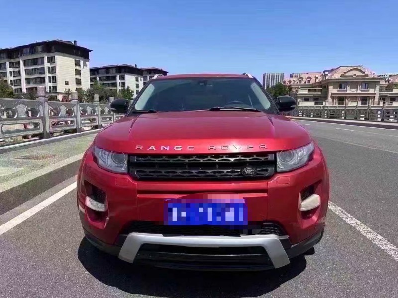 青岛13年路虎极光1