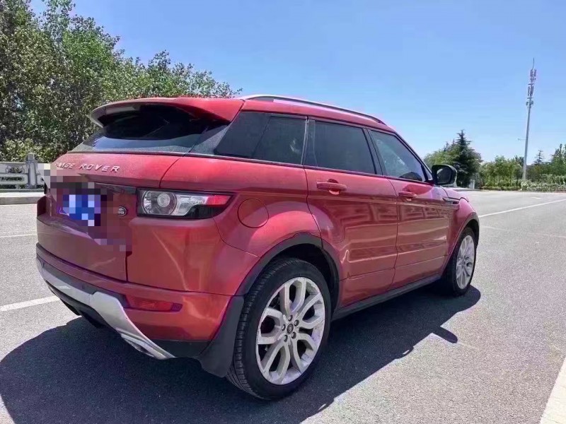 青岛13年路虎极光6