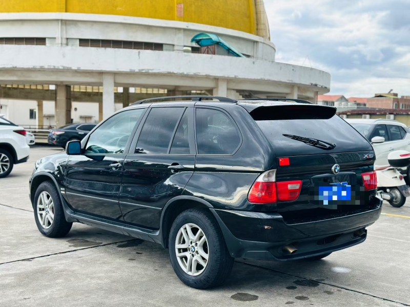 东莞06年宝马X57