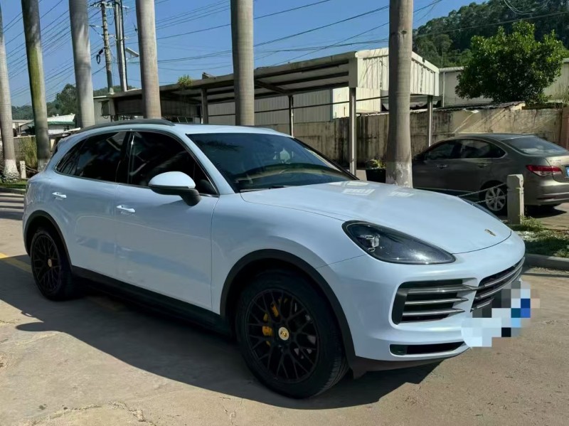 广州19年保时捷卡宴3