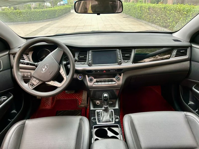 烟台19年现代名图8