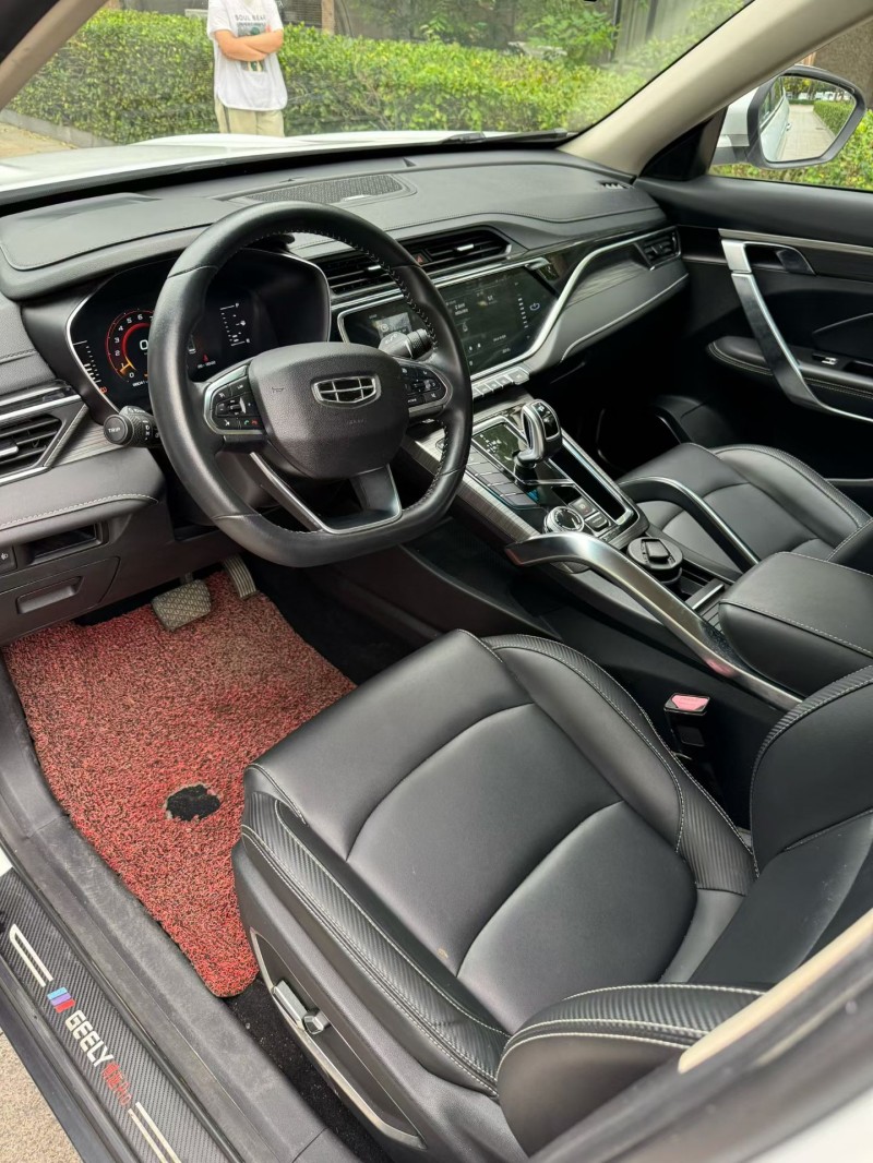 烟台21年吉利博越4