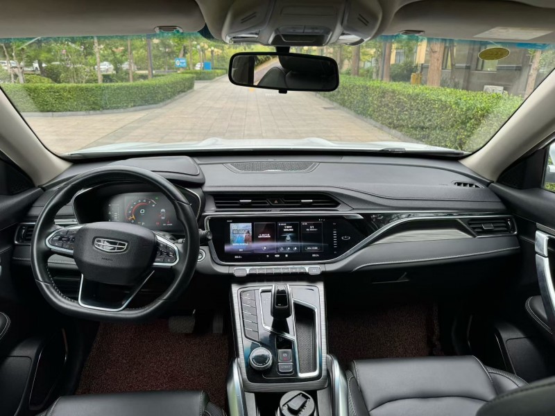 烟台21年吉利博越8