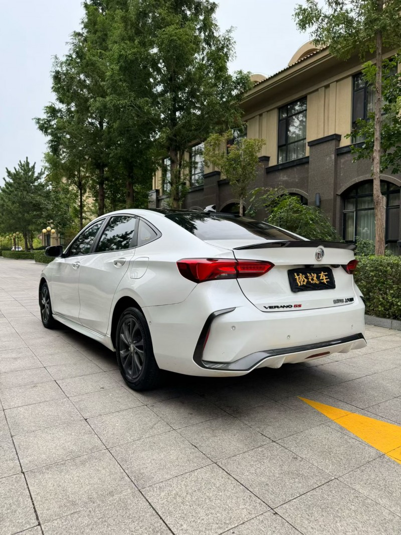 烟台22年别克威朗5