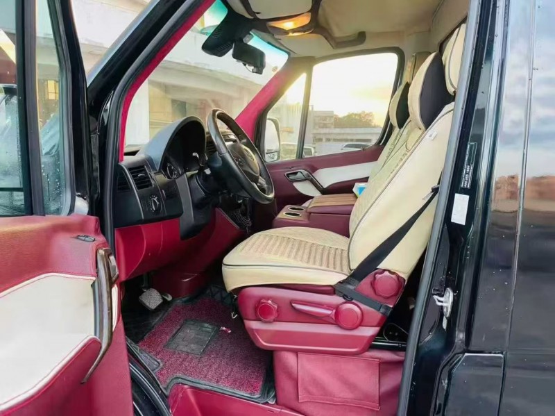 东莞16年奔驰凌特6