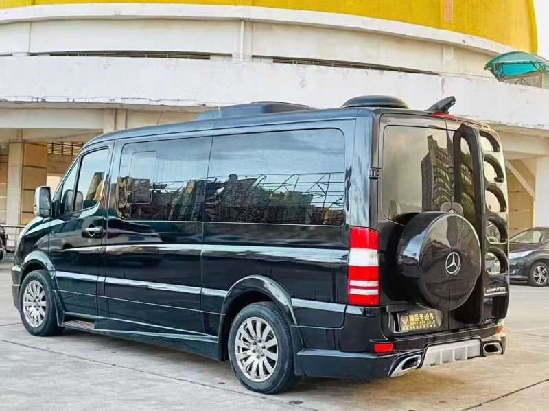 东莞16年奔驰凌特7