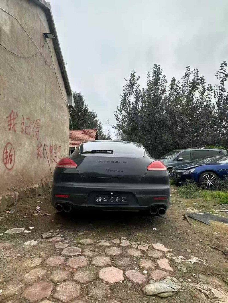 泰安12年保时捷帕拉梅拉7