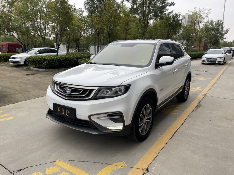 济宁19年吉利博越2