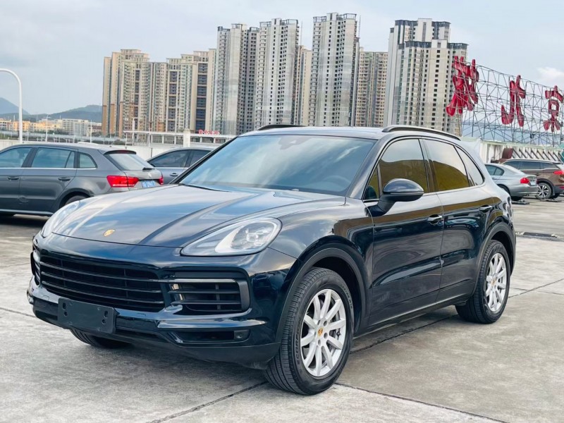 东莞19年保时捷卡宴2