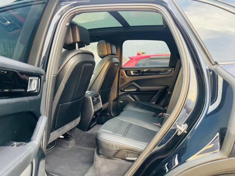 东莞19年保时捷卡宴6