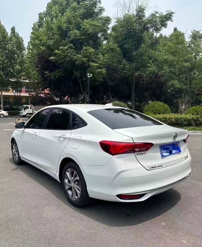 青岛23年别克威朗7