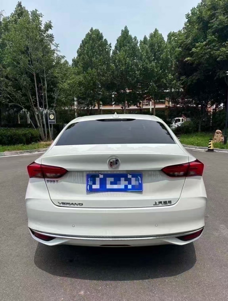 青岛23年别克威朗9