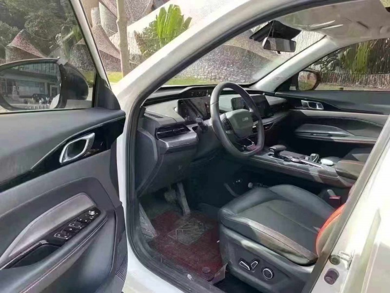 深圳22年长安汽车欧尚6