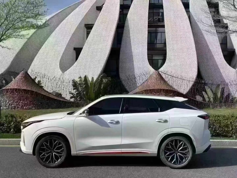 深圳22年长安汽车欧尚8