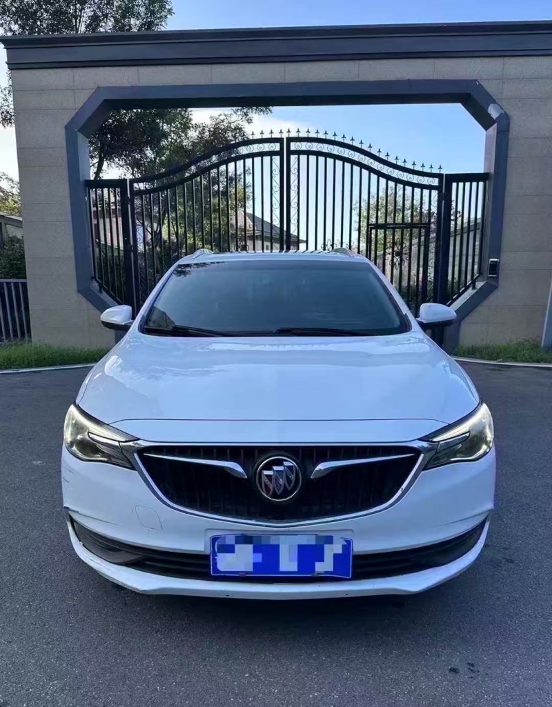 青岛21年别克阅朗1