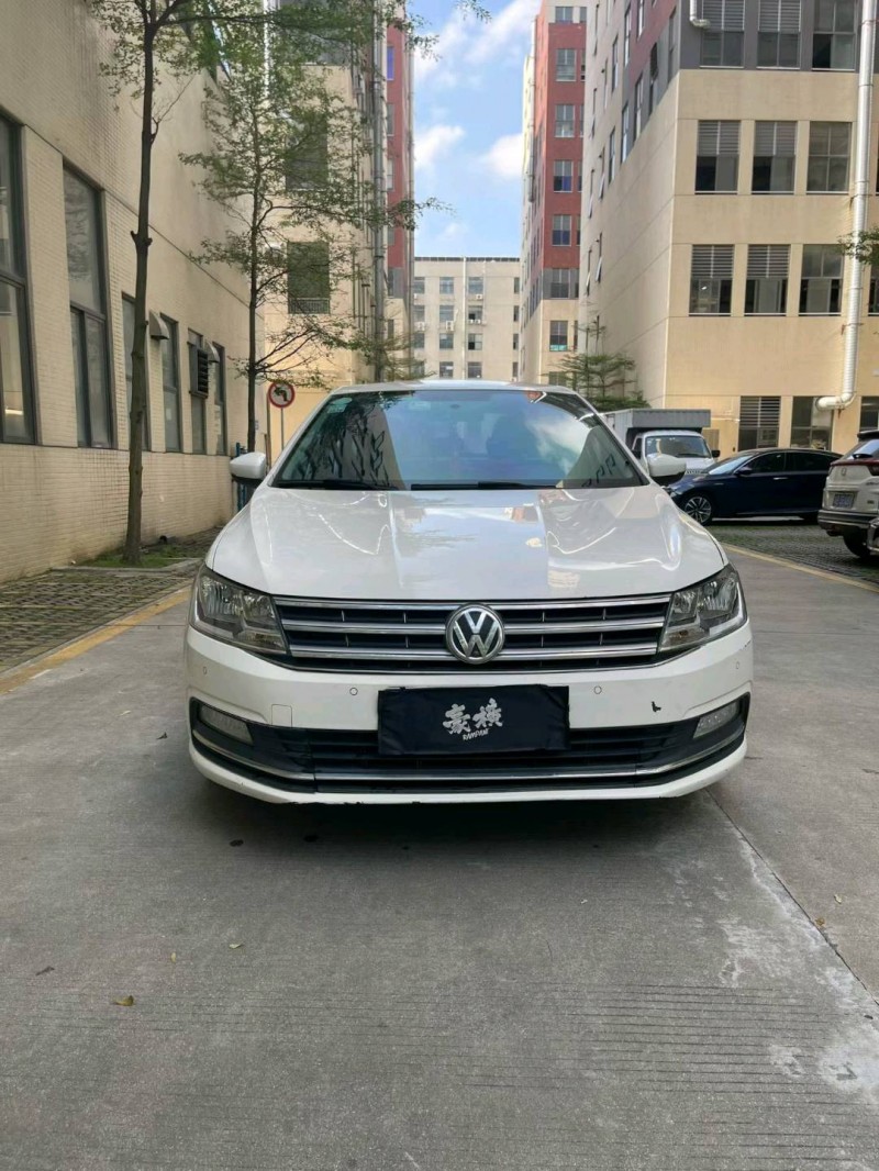 佛山18年大众朗逸1