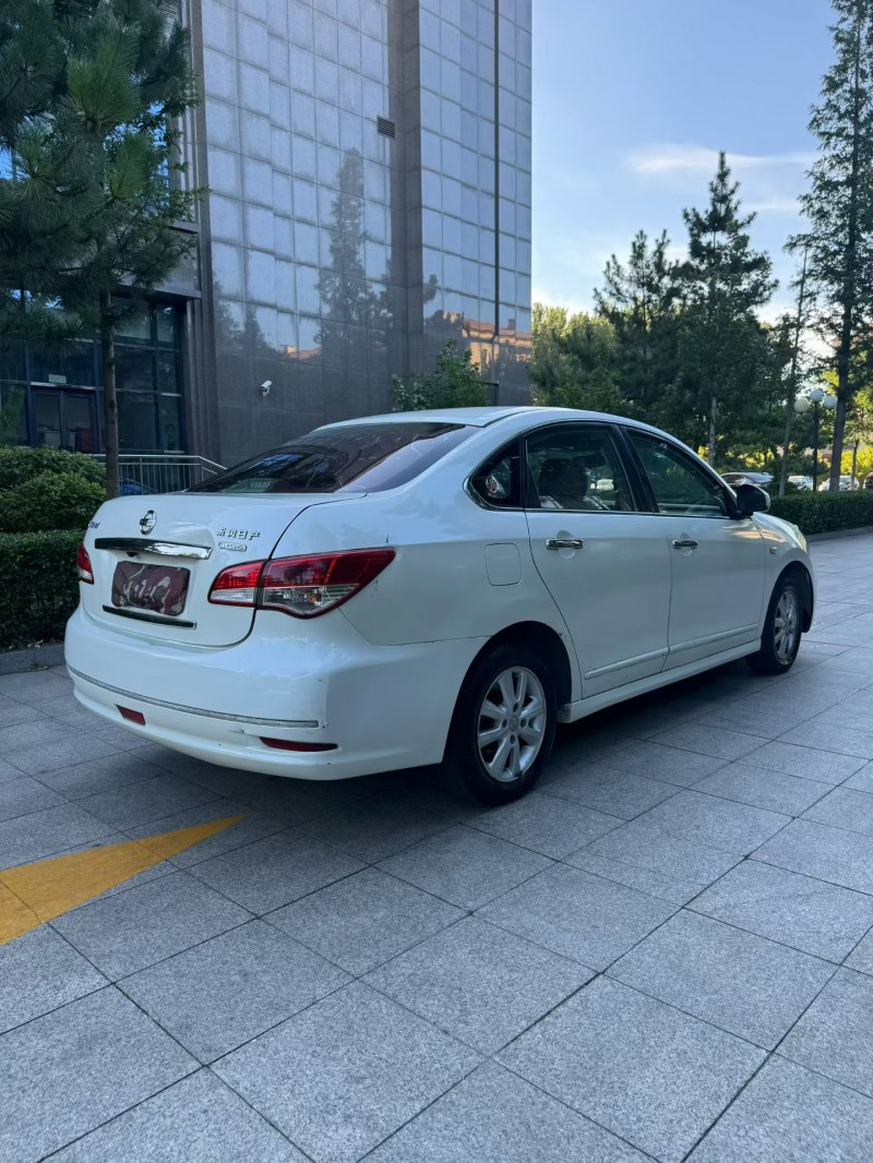 烟台17年日产轩逸6