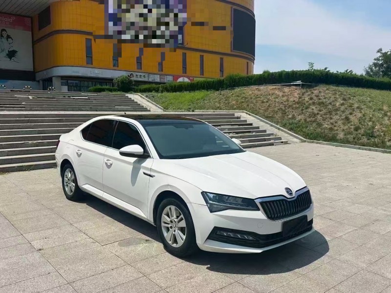 青岛22年斯柯达速派3