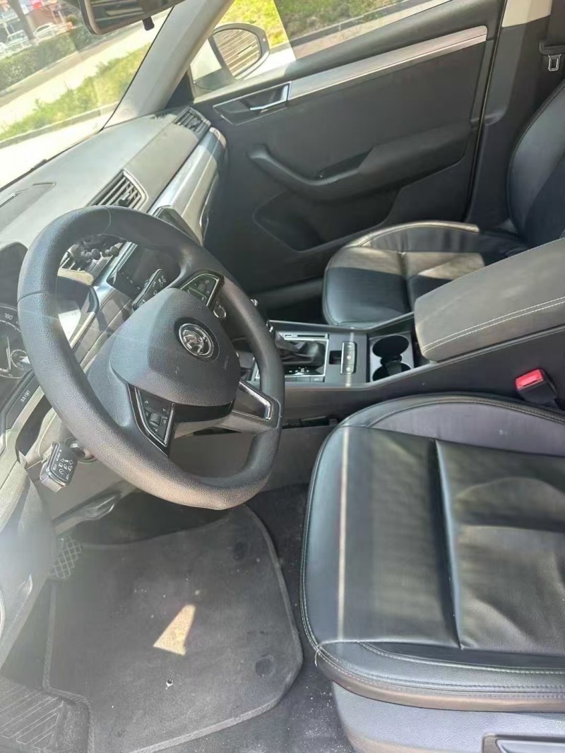 青岛22年斯柯达速派4