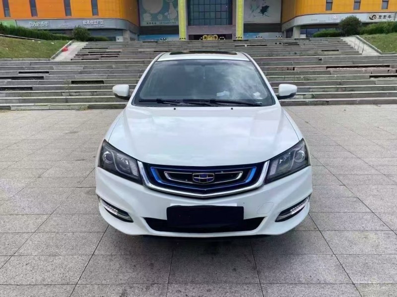 青岛17年吉利帝豪1