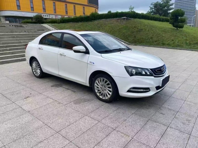 青岛17年吉利帝豪3