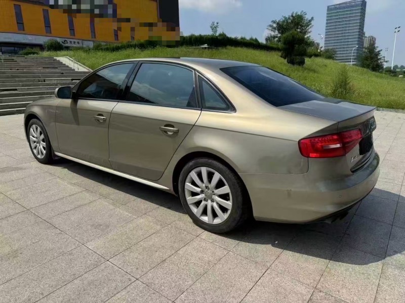 青岛14年奥迪A4L8