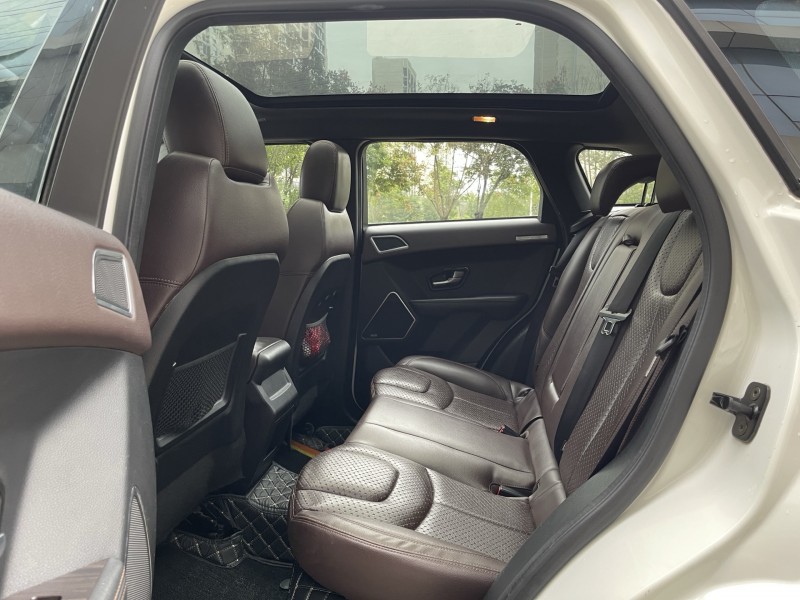 济宁16年陆风X76