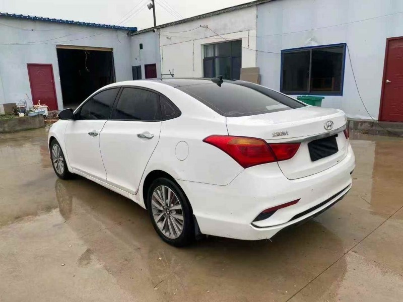 东营17年现代名图9