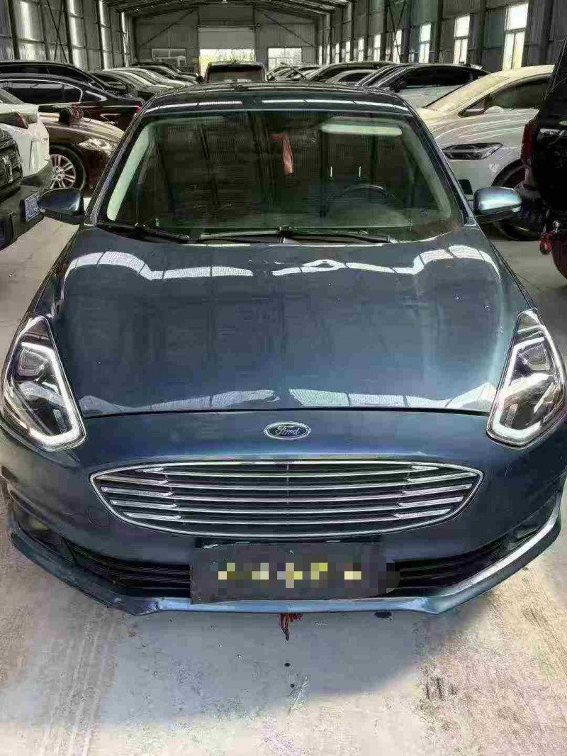 天津20年福特福睿斯1