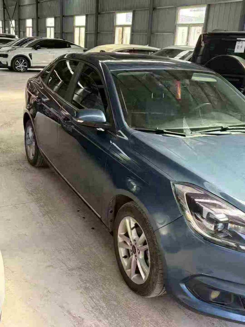 天津20年福特福睿斯2