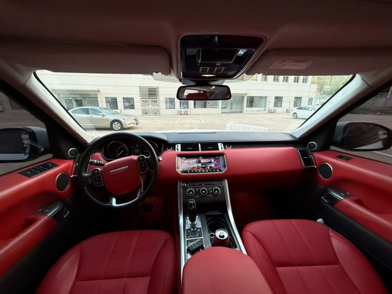 阜阳18年路虎揽胜运动7