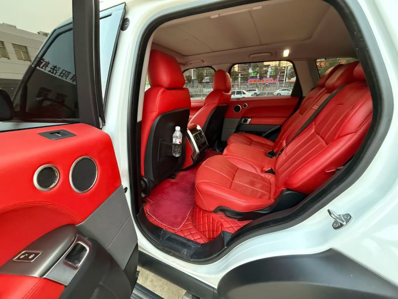 阜阳18年路虎揽胜运动8